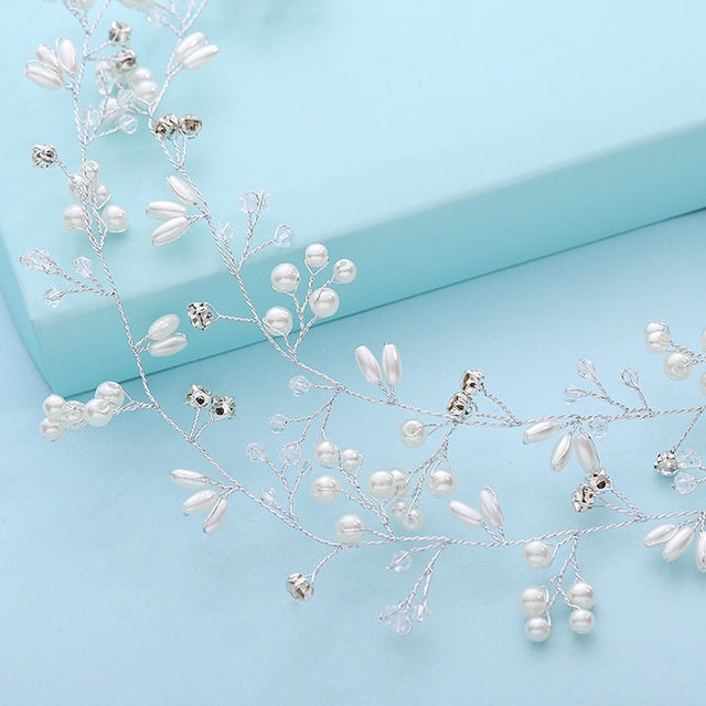 Crystal & Pearl Wedding Hair Accessories – Elegant and Timeless